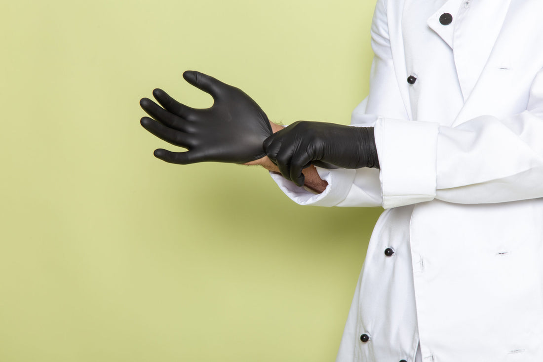 Nitrile Gloves vs Latex Gloves: Which One Is Better?